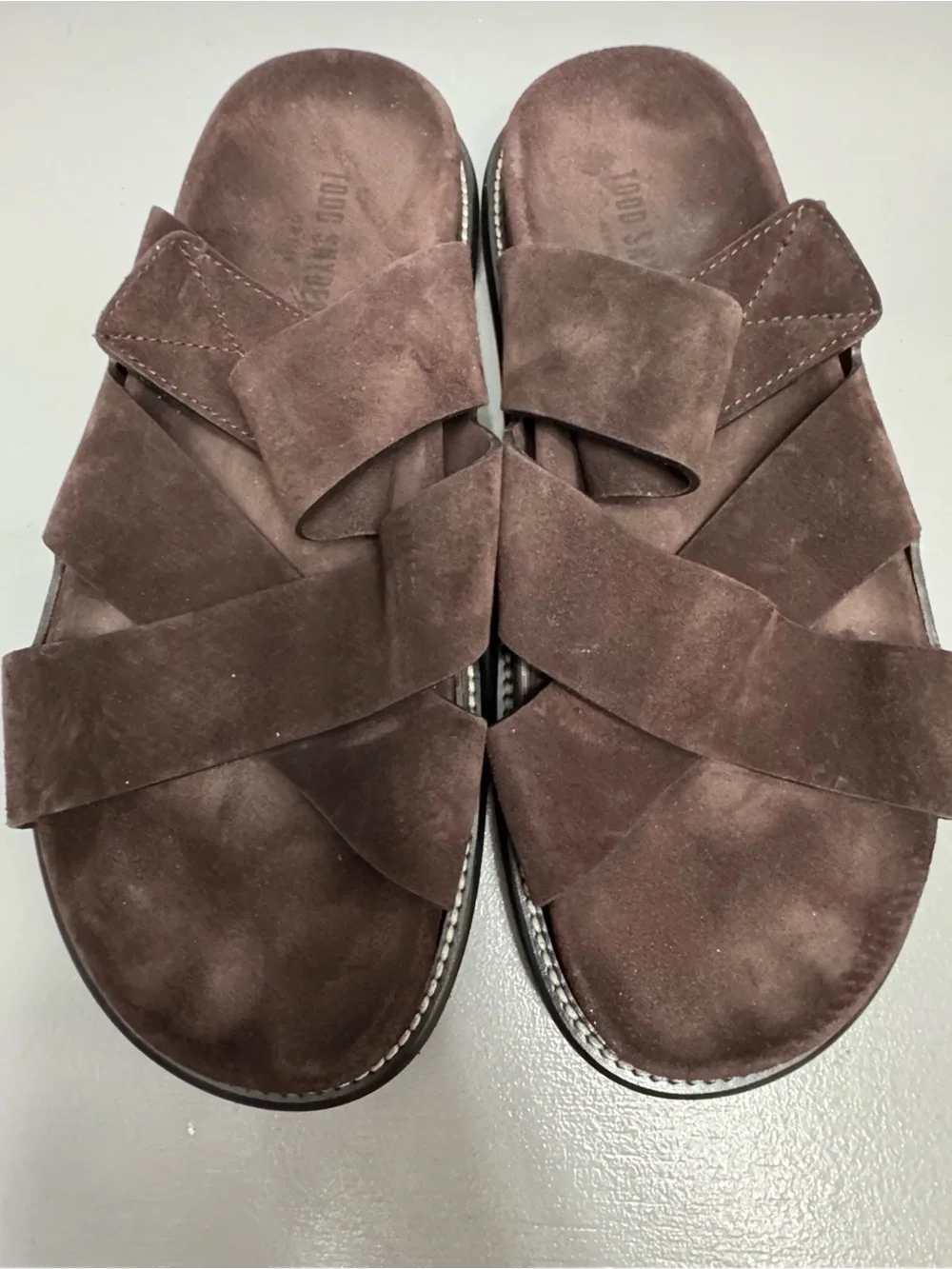 TODD SNYDER Suede Crisscross Slide Sandals